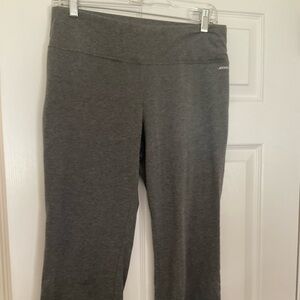 Jockey ladies stretch slim flare capri